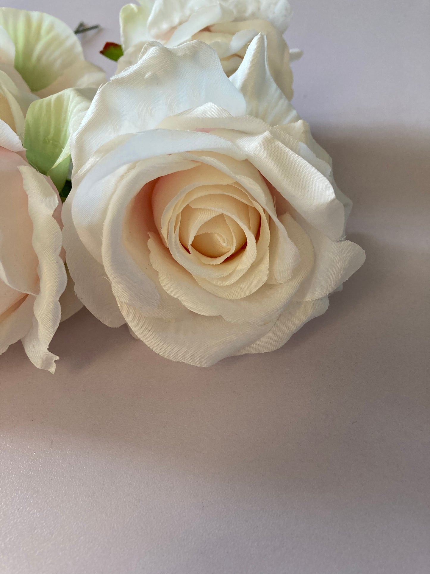 Soft Pink Centred White Rose Bunch