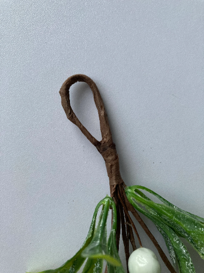 Door Hanging Mistletoe/Pick