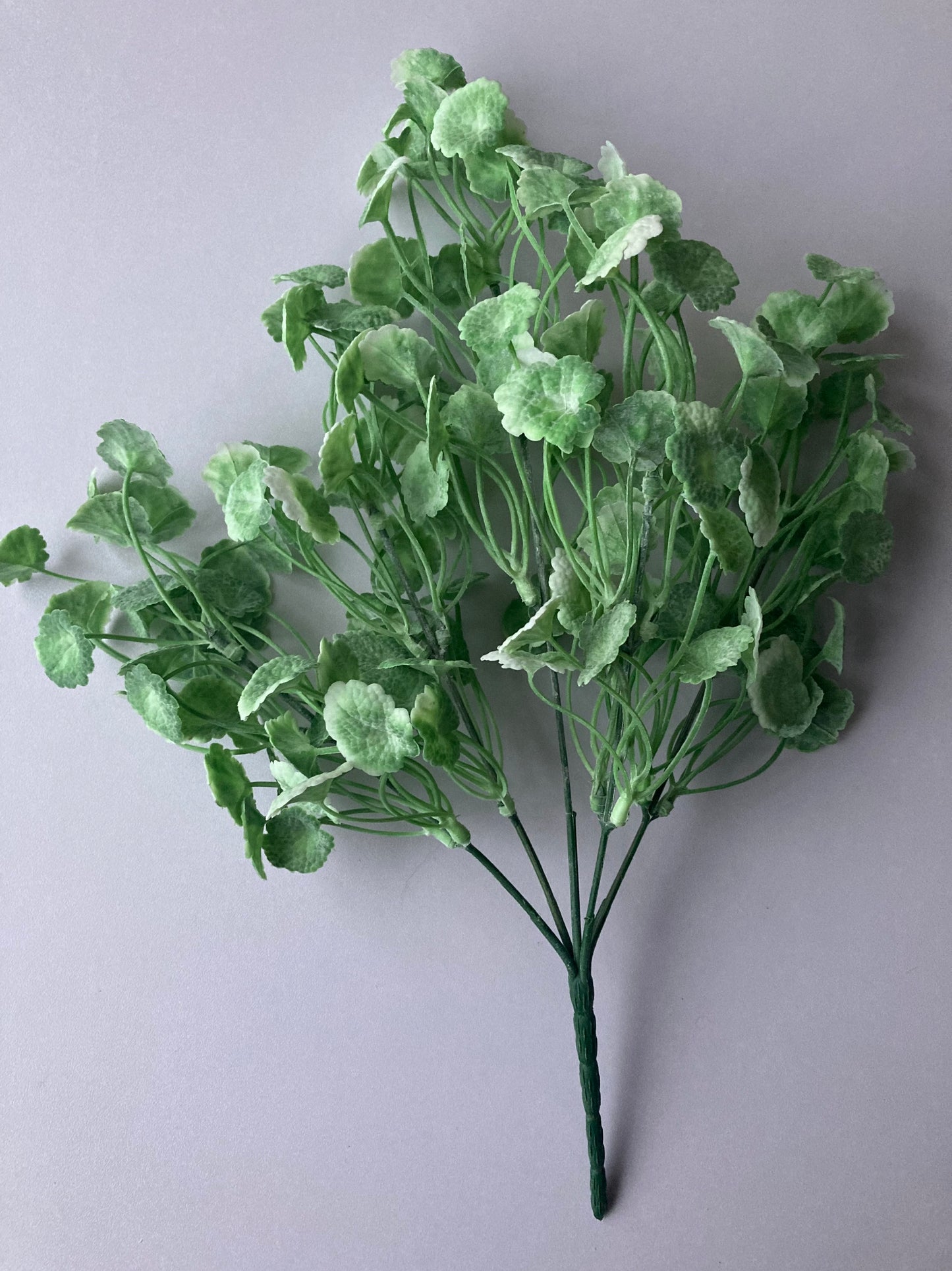 30cm White & Green Foliage Bunch