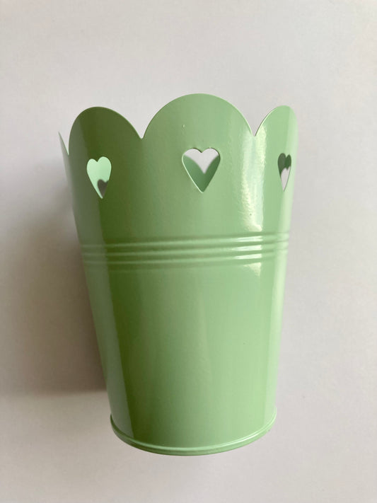 Green Heart Design Metal Planter