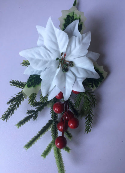 White Poinsettia & Berry Pick